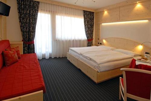 קאמפיטלו די פאסה Hotel Flora Alpina מראה חיצוני תמונה