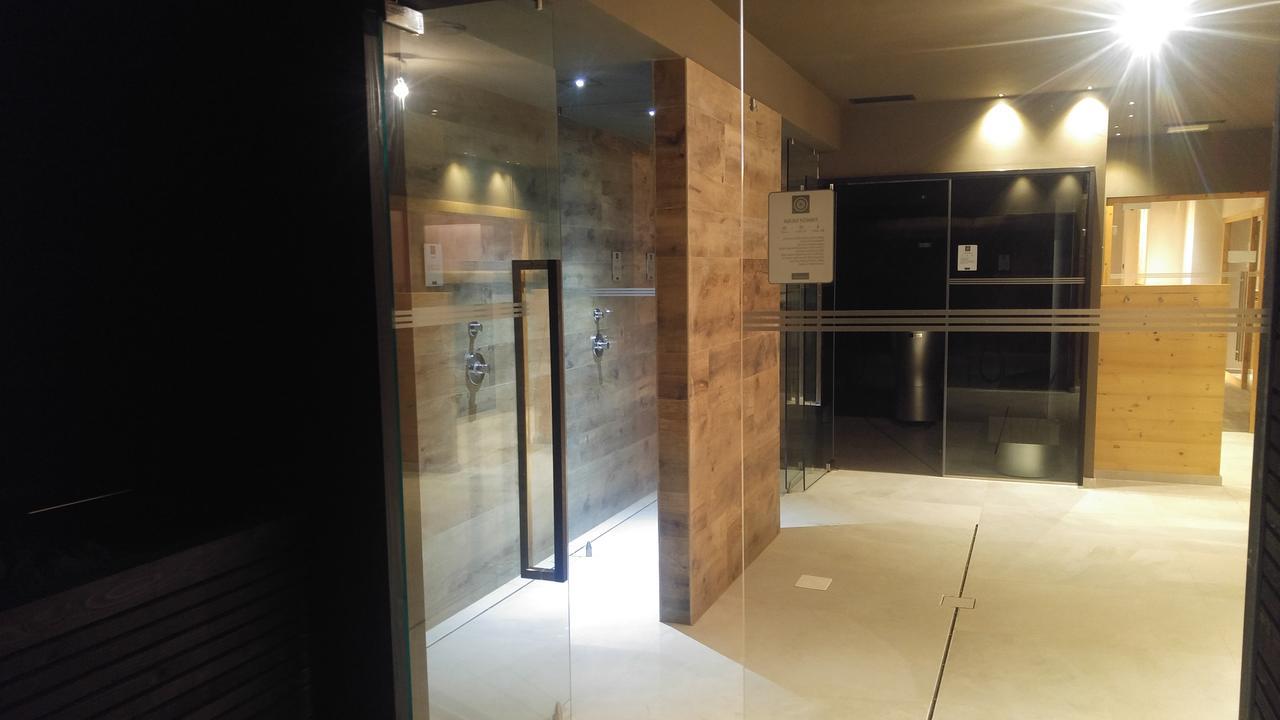 קאמפיטלו די פאסה Hotel Flora Alpina מראה חיצוני תמונה